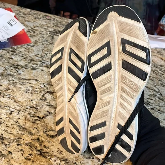 APL Ascend W shoes